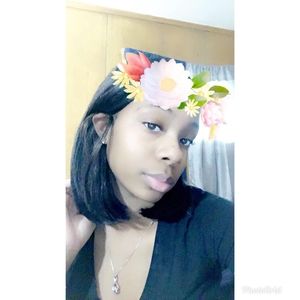 Meet your Posher, Veronica